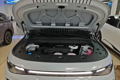 Leapmotor C16