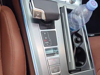 Audi A7L