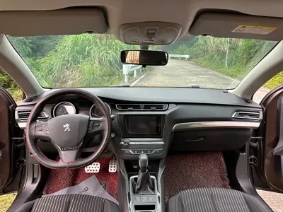 Peugeot 408
