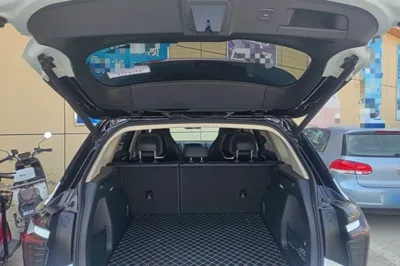 Hongqi HS3 PHEV