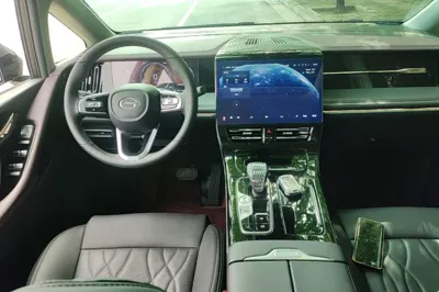 GAC Trumpchi M8