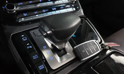 Genesis EQ900