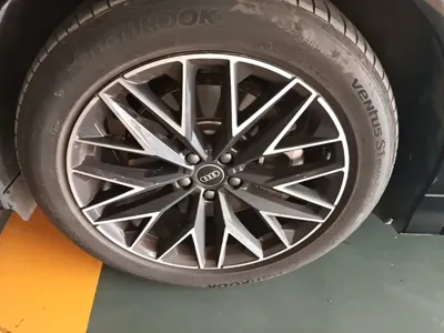 Audi Q5 e-tron