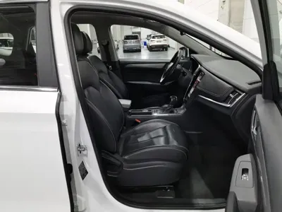 Roewe RX5