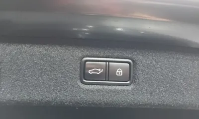 Genesis EQ900