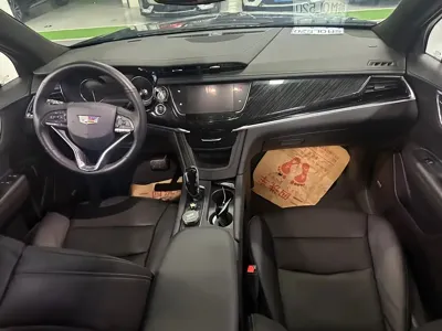 Cadillac XT6