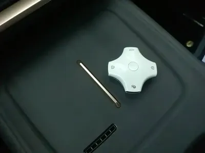 eπ eπ008