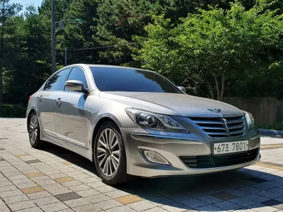 Hyundai Genesis