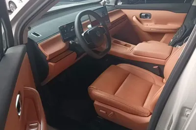 Leapmotor C10