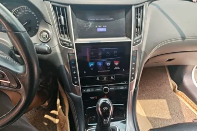 Infiniti Q50L
