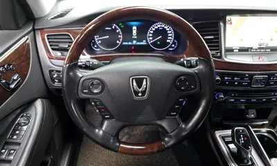 Hyundai Equus