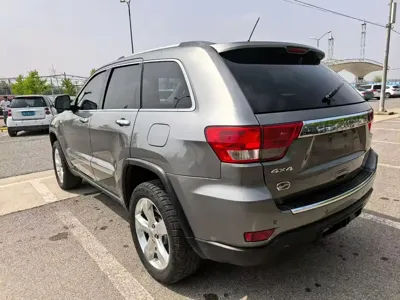 Jeep Grand Cherokee (Import)