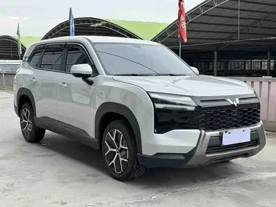 Wuling Xingguang 560