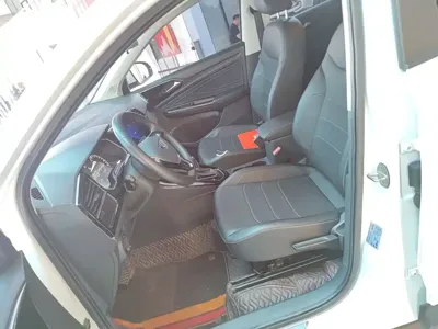 Jetta VS5