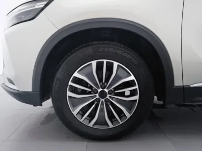 BAIC X7