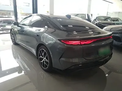 BYD 汉L