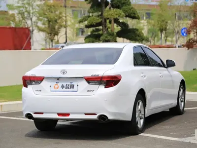 Toyota Reiz