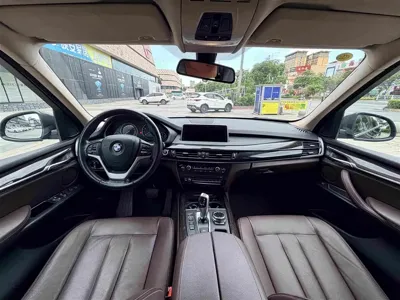 BMW X5 (Import)