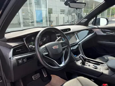 Cadillac XT6