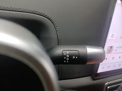 Li Auto L8