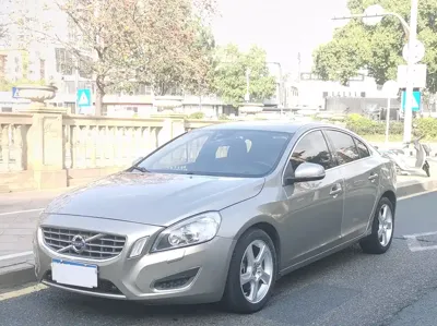 Volvo S60 (Import)