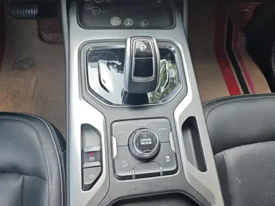 Geely Haoyue