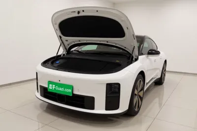 Li Auto Li Auto i6