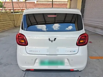 Wuling MINIEV