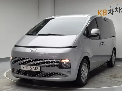 Hyundai Staria