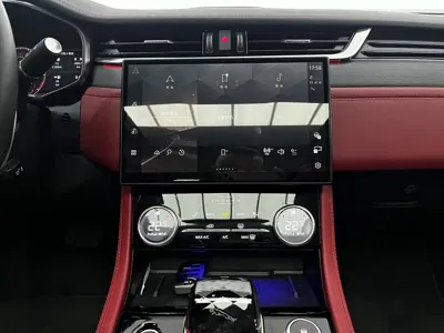 Jaguar XFL