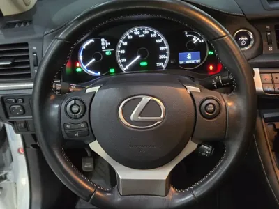 Lexus CT200h
