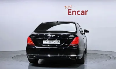 Genesis EQ900