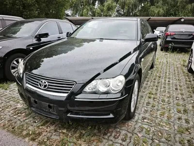 Toyota Reiz