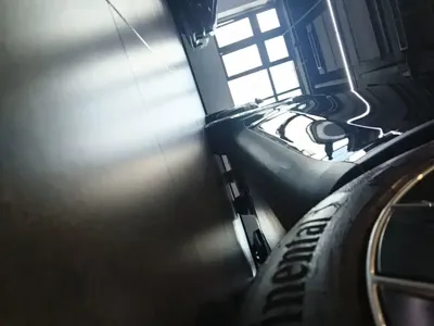 Tesla Model Y L