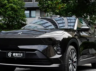 Nio ES8