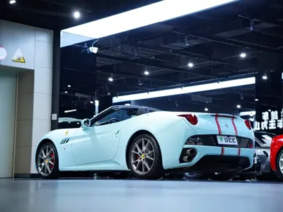 Ferrari California T
