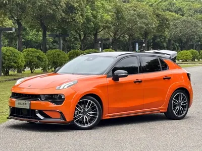 Lynk & Co 02 Hatchback