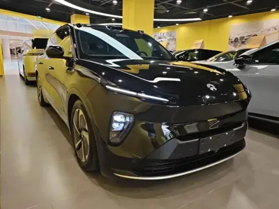 Nio ES8