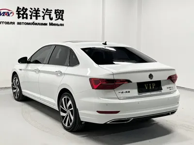 Volkswagen Sagitar