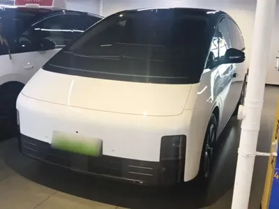 Li Auto Li MEGA