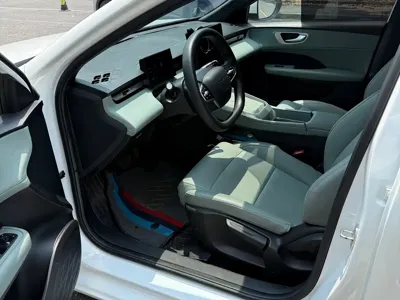 Roewe 荣威D6