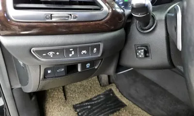 Genesis EQ900