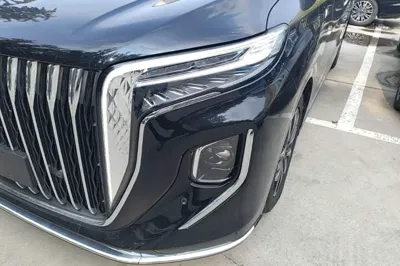 Hongqi HQ9
