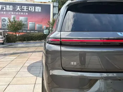 Li Auto Li L8