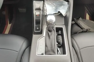 Roewe i5
