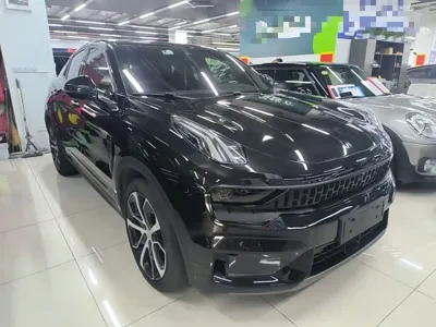 Lynk & Co 05