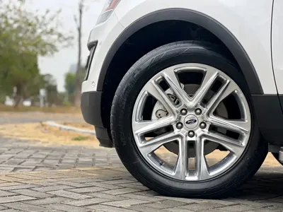 Ford Explorer (Import)