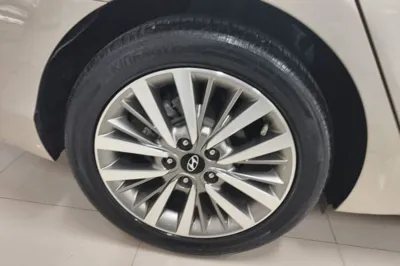 Hyundai Mistra