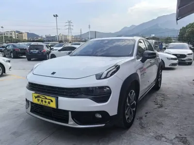 Lynk & Co 02