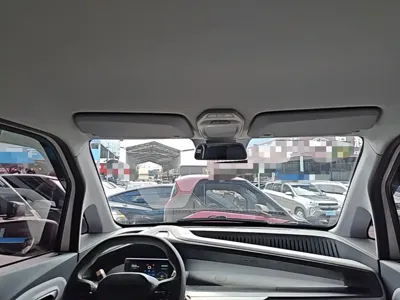 Baojun E200